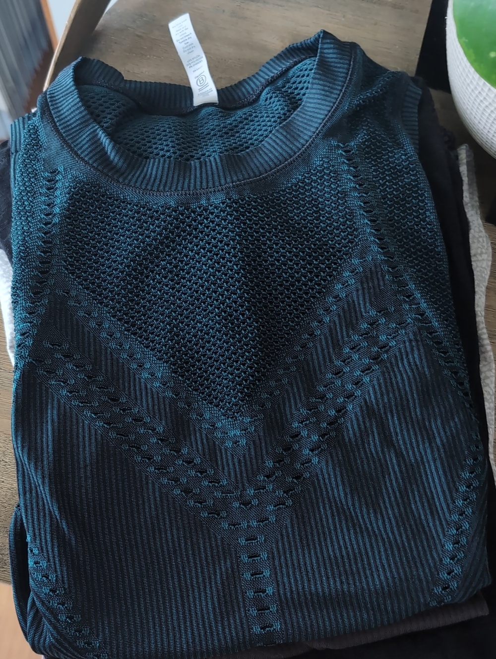 Athleta Tank Tee Lot Of 7 Oxygen Renew Graphic Lasercut Ribbed Bundle - Picture 6 of 16